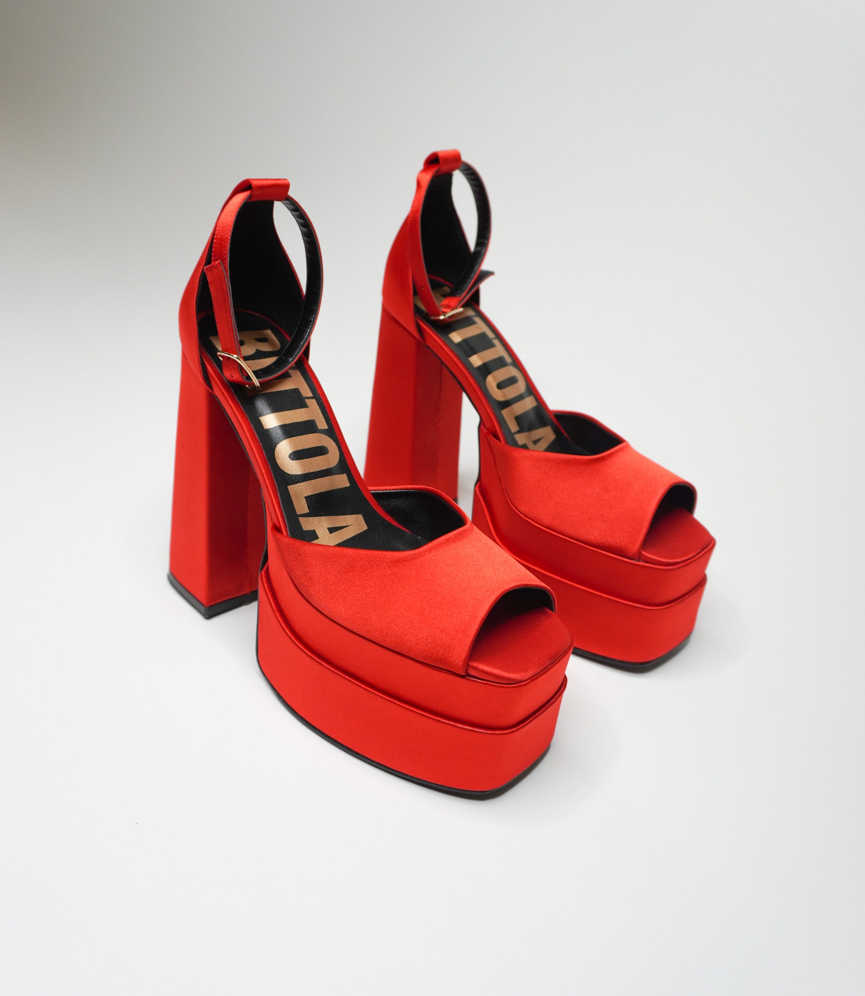 NICOLE - RED